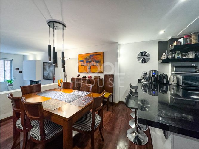 Apartamento de 3 alcobas en venta en La Cabrera, Bogotá, 201 m² · foto 4 de 22