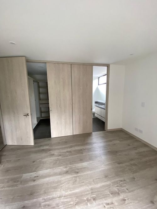 Apartamento de 2 alcobas en venta en Altos Del Poblado, Medellín, 92 m² · foto 20 de 24