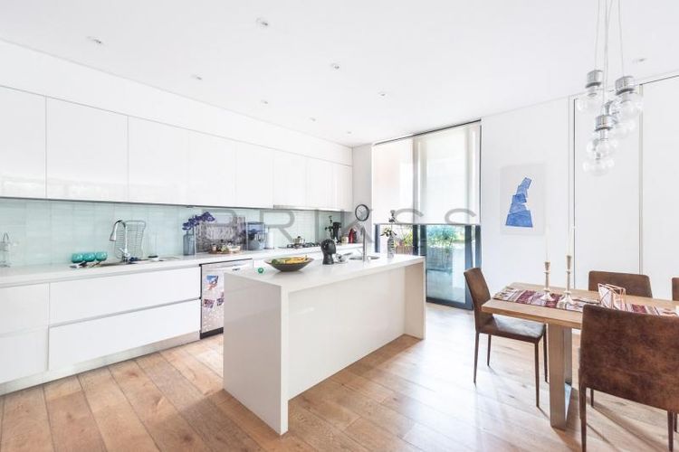 Apartaestudio en venta en Los Rosales, Bogotá, 145 m² · foto 4 de 13