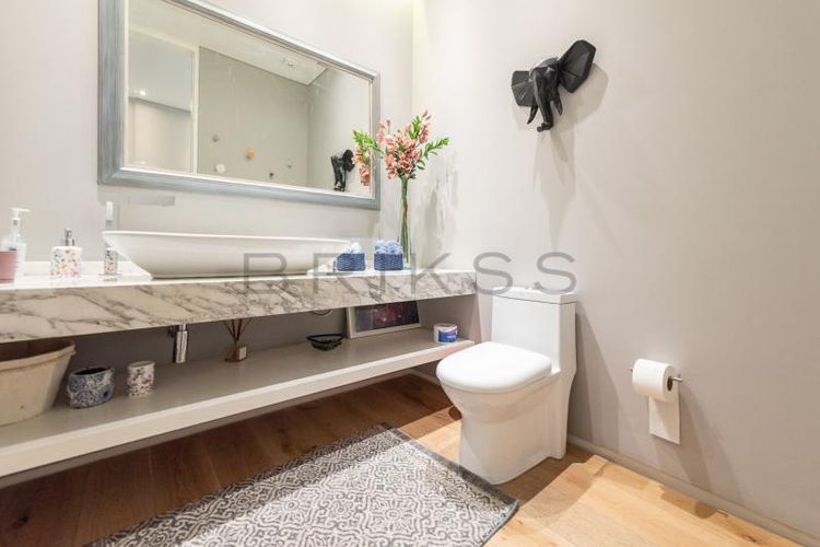 Apartaestudio en venta en Los Rosales, Bogotá, 145 m² · foto 8 de 13