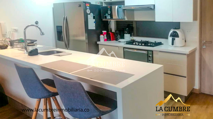 Apartamento en venta en El Poblado, Medellín · foto 6 de 10
