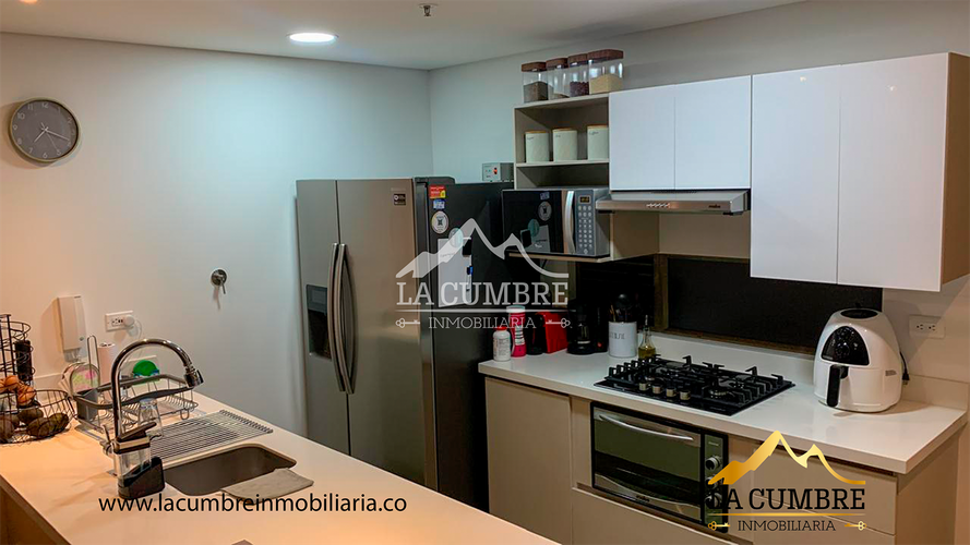 Apartamento en venta en El Poblado, Medellín · foto 7 de 10