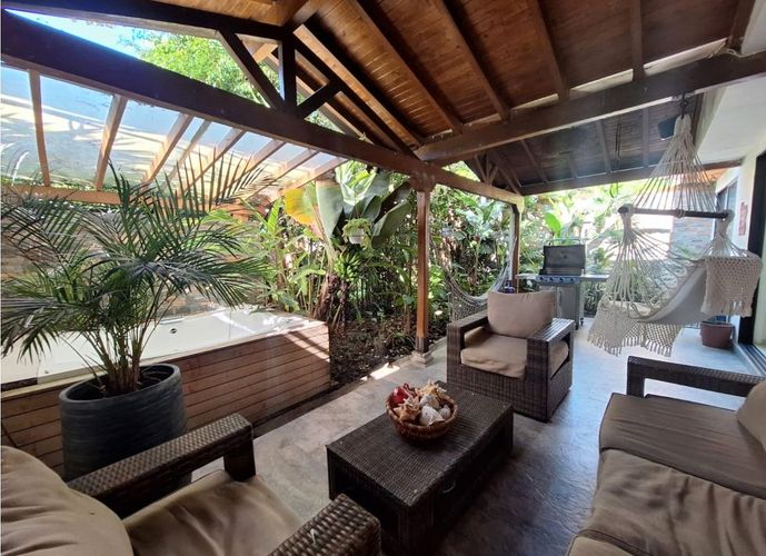 Casa de 4 alcobas en venta en El Poblado, Medellín, 182 m² · foto 13 de 18