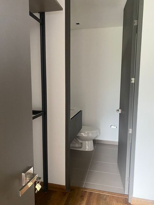 Apartamento de 2 alcobas en venta en El Tesoro, Medellín, 120 m² · foto 3 de 10