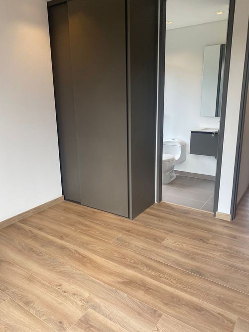 Apartamento de 2 alcobas en venta en El Tesoro, Medellín, 120 m² · foto 5 de 10