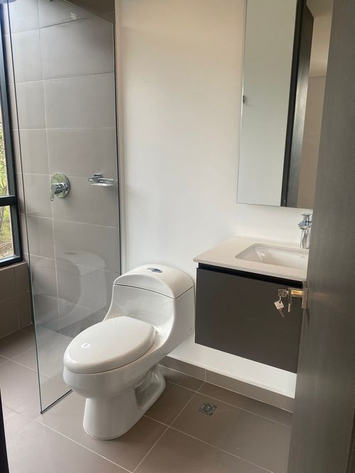 Apartamento de 2 alcobas en venta en El Tesoro, Medellín, 120 m² · foto 8 de 10