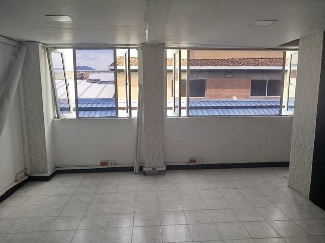 Local en venta en El Poblado, Medellín, 90 m² · foto 17 de 19