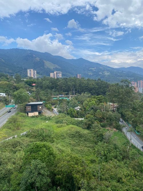 Apartamento de 2 alcobas en venta en El Tesoro, Medellín, 105 m² · foto 16 de 18