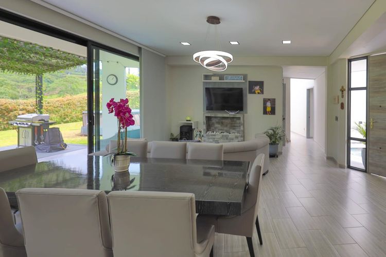 Casa de 5 alcobas en venta en Tribunas Corcega, Pereira · foto 8 de 24