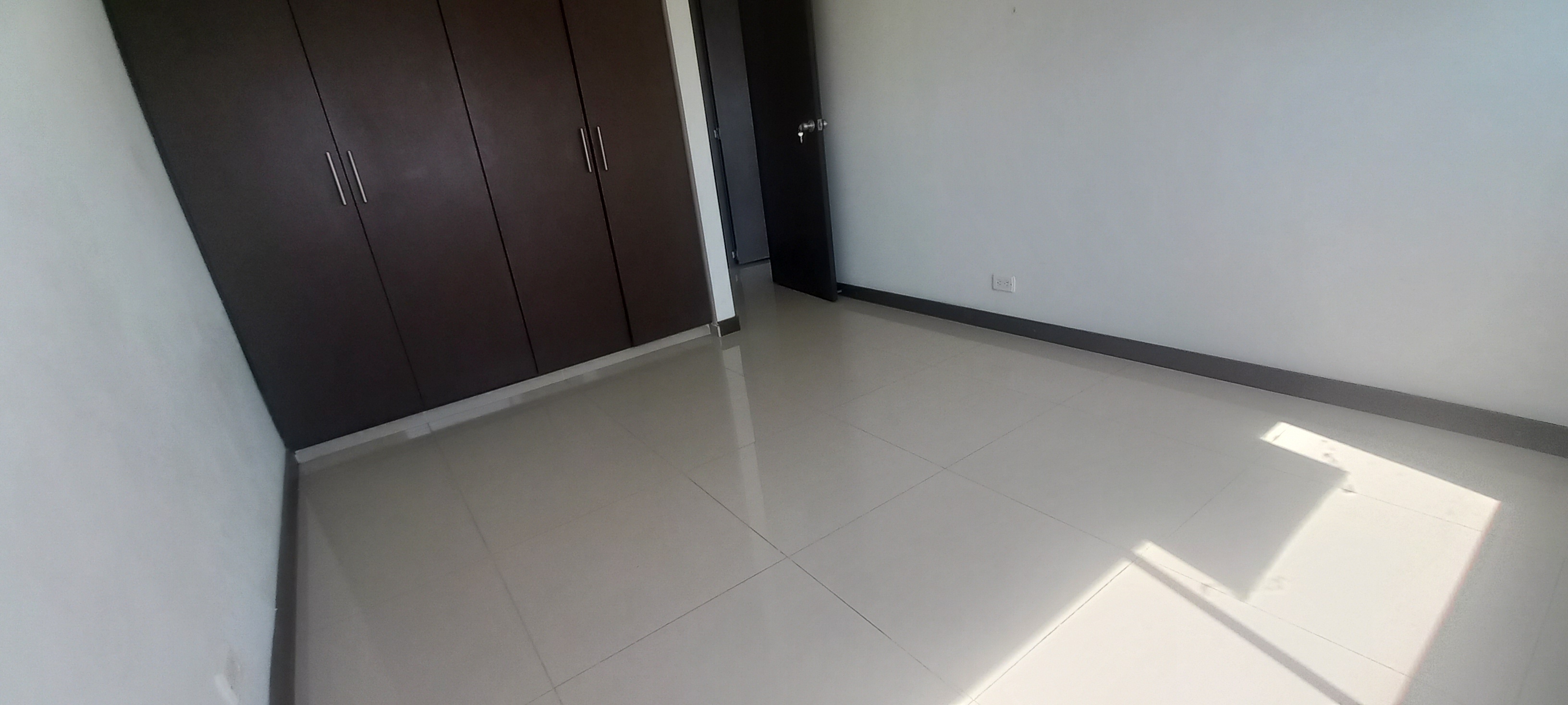 Apartamento en venta en Cr Gratamira, Villavicencio · foto 8 de 24