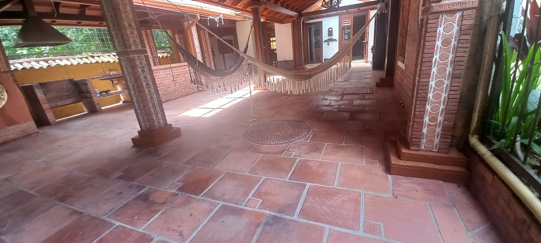 Casa de 5 alcobas en venta en El Carmen, Villavicencio, 280 m² · foto 2 de 24