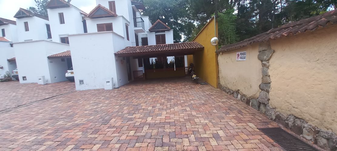 Casa de 5 alcobas en venta en El Carmen, Villavicencio, 280 m² · foto 8 de 24