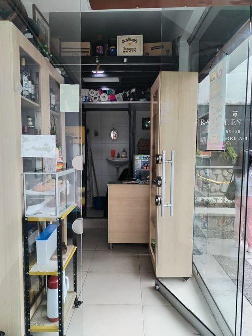 Local en venta en Versalles, Manizales, 9 m² · foto 3 de 5