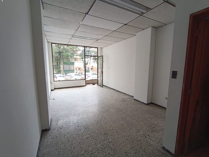 Local en arriendo en Versalles, Manizales, 24 m² · foto 4 de 4