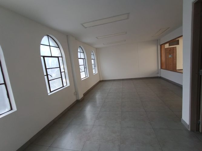 Oficina en arriendo en Versalles, Manizales, 26 m² · foto 3 de 5