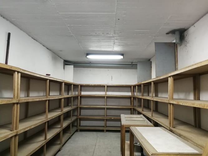 Bodega en venta en El Centro, Manizales, 30 m² · foto 2 de 2