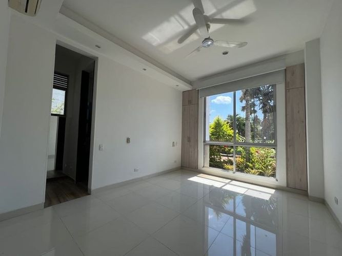 Casa de 4 alcobas en venta en Picaleña Y Mirolindo, Ibagué, 390 m² · foto 8 de 24