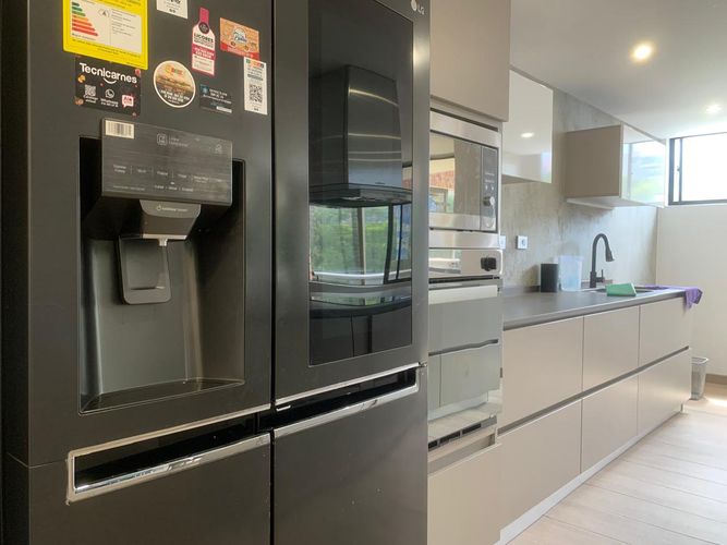 Apartamento de 3 alcobas en arriendo en El Poblado, Medellín, 128 m² · foto 6 de 19