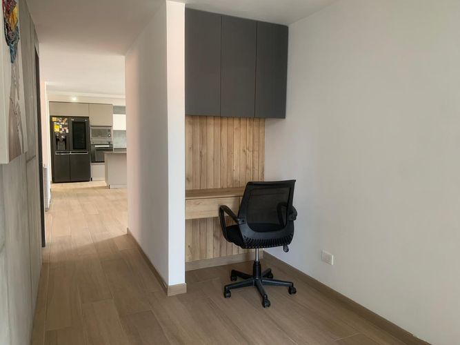 Apartamento de 3 alcobas en arriendo en El Poblado, Medellín, 128 m² · foto 9 de 19