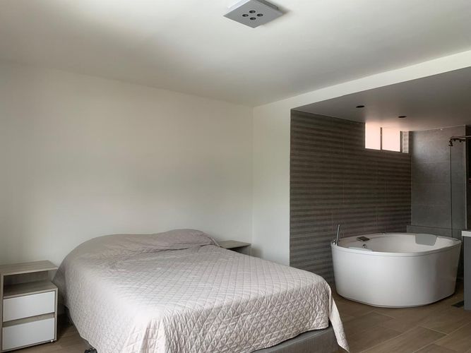 Apartamento de 3 alcobas en arriendo en El Poblado, Medellín, 128 m² · foto 11 de 19