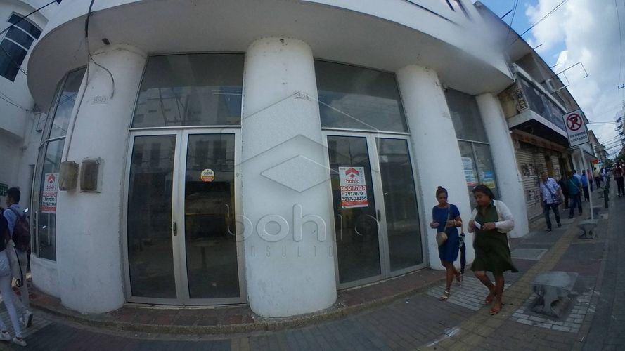 Local en arriendo en Urb. Vallejo, Montería, 423 m² · foto 2 de 23
