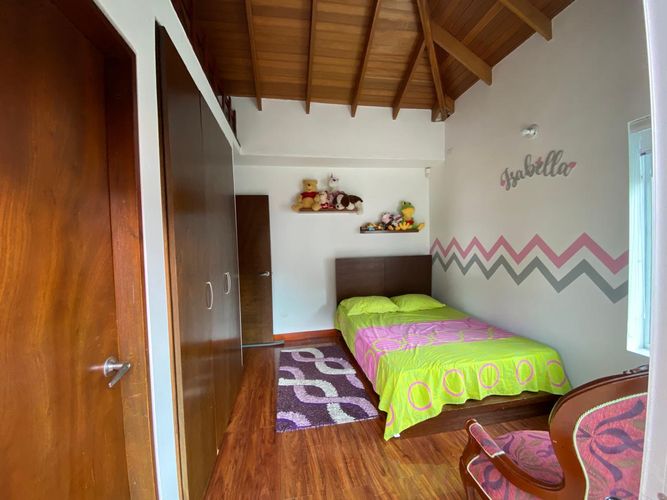 Casa de 5 alcobas en venta en Pueblo Viejo, Cota, 279 m² · foto 18 de 24