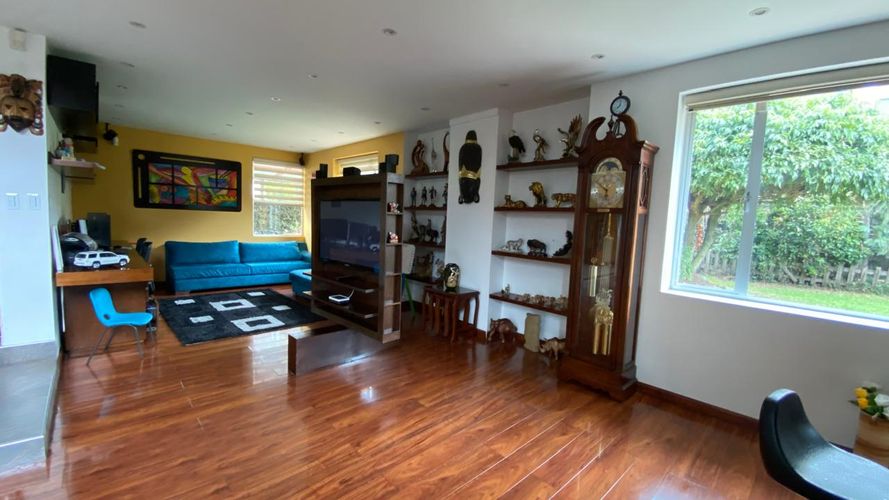 Casa de 5 alcobas en venta en Pueblo Viejo, Cota, 279 m² · foto 21 de 24