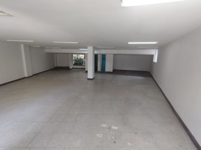 Local en venta en Centro, Neiva, 161 m² · foto 2 de 4