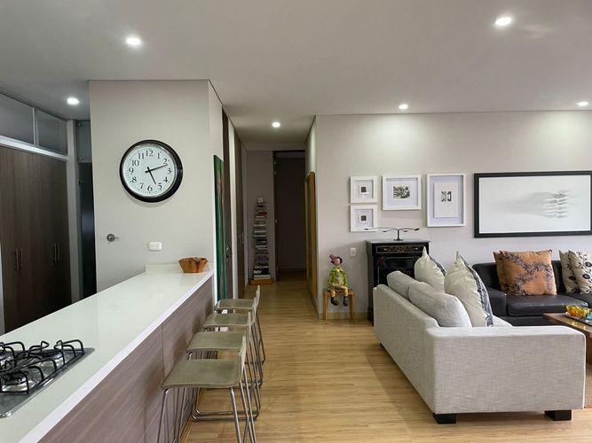 Apartamento de 2 alcobas en arriendo en El Poblado, Medellín, 143 m² · foto 5 de 16