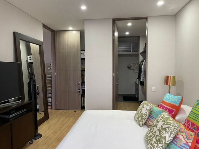 Apartamento de 2 alcobas en arriendo en El Poblado, Medellín, 143 m² · foto 12 de 16