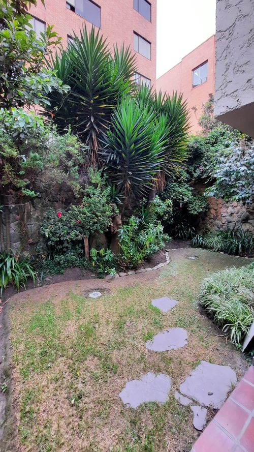 Casa en venta en Santa Barbara, Bogotá · foto 2 de 13