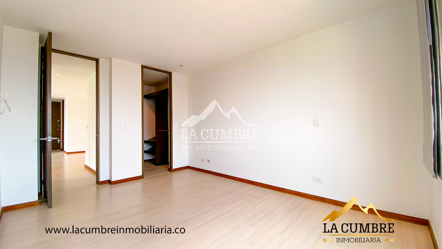 Apartamento de 2 alcobas en arriendo en Los Balsos, Medellín, 91 m² · foto 8 de 12