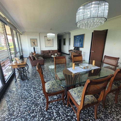Apartamento de 4 alcobas en venta en Granada, Cali, 180 m² · foto 4 de 15