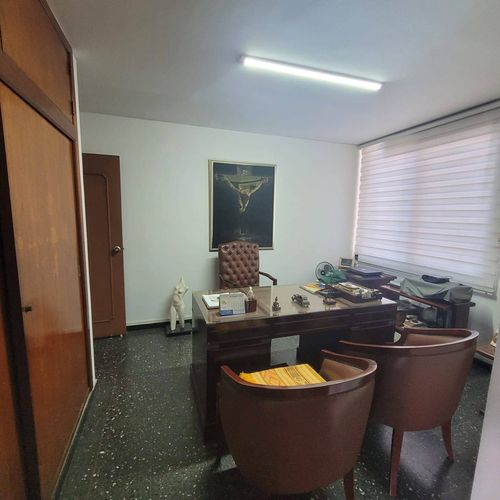 Apartamento de 4 alcobas en venta en Granada, Cali, 180 m² · foto 14 de 15
