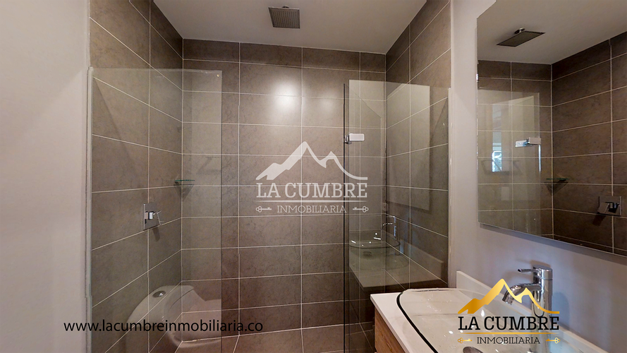 Apartamento de 2 alcobas en arriendo en El Poblado, Medellín, 118 m² · foto 6 de 10