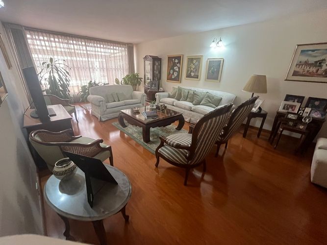 Casa de 4 alcobas en venta en Parque Distrital Salitre, Bogotá, 220 m² · foto 7 de 24