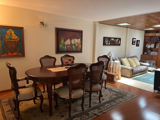 Casa de 4 alcobas en venta en Parque Distrital Salitre, Bogotá, 220 m² · foto 8 de 24