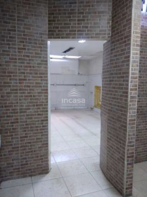 Local en arriendo en Unidad Residencial Santiago De Cali, Cali, 33 m² · foto 3 de 6