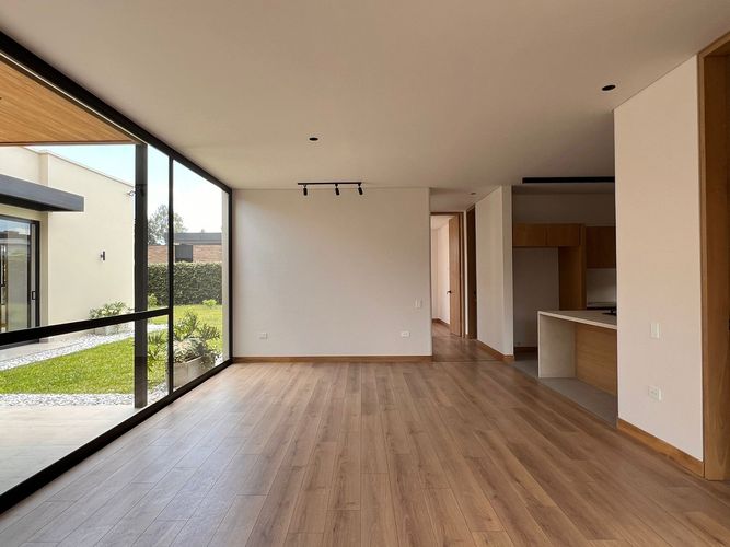 Casa de 4 alcobas en venta en Palmaseca, Rionegro, 390 m² · foto 3 de 19