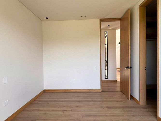 Casa de 4 alcobas en venta en Palmaseca, Rionegro, 390 m² · foto 7 de 19