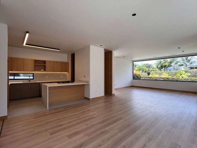 Casa de 4 alcobas en venta en Palmaseca, Rionegro, 390 m² · foto 9 de 19