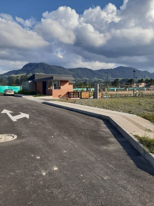 Lote en venta en El Tambo, La Ceja, 72 m² · foto 2 de 6