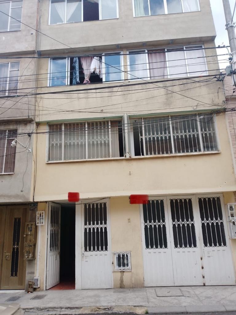Casa en venta en Lisboa, Bogotá · foto 2 de 2