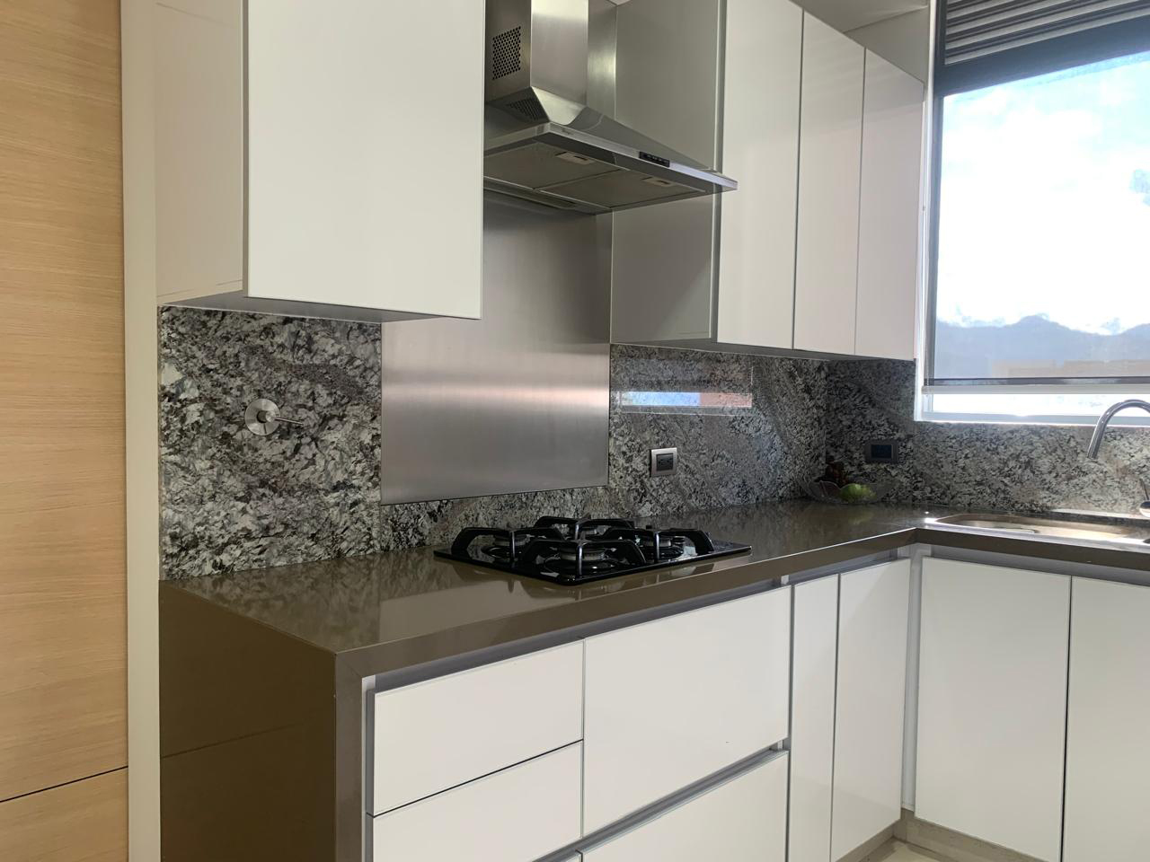 Apartamento en arriendo en El Poblado, Medellín · foto 13 de 20