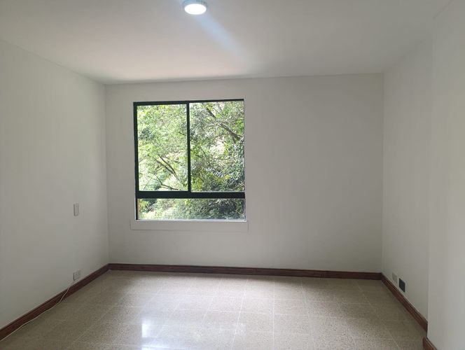 Apartamento de 3 alcobas en arriendo en El Poblado, Medellín, 128 m² · foto 7 de 18