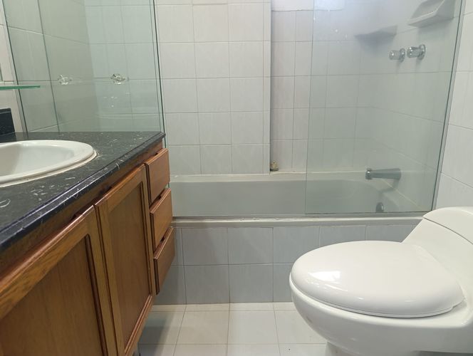 Apartamento de 3 alcobas en arriendo en El Poblado, Medellín, 128 m² · foto 17 de 18