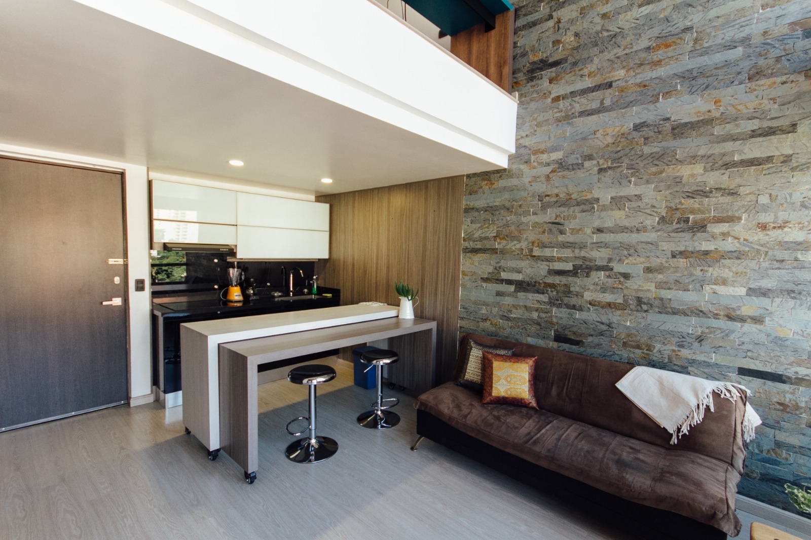 Apartamento en arriendo en Castropol, Medellín · foto 2 de 10