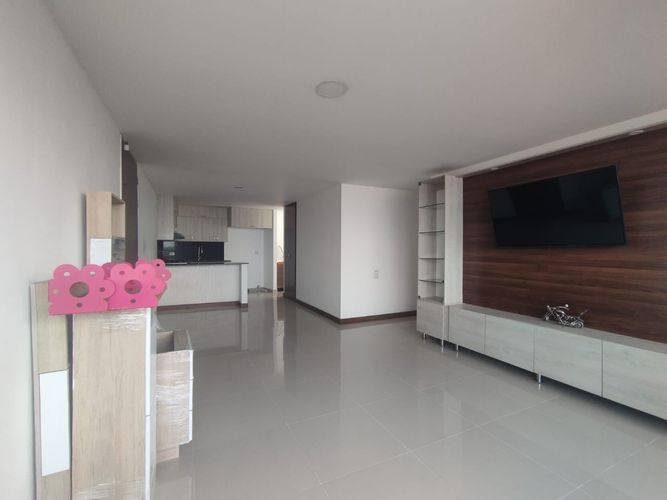 Apartamento en venta en El Poblado, Medellín · foto 4 de 15