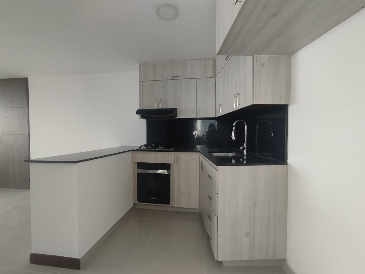 Apartamento en venta en El Poblado, Medellín · foto 5 de 15