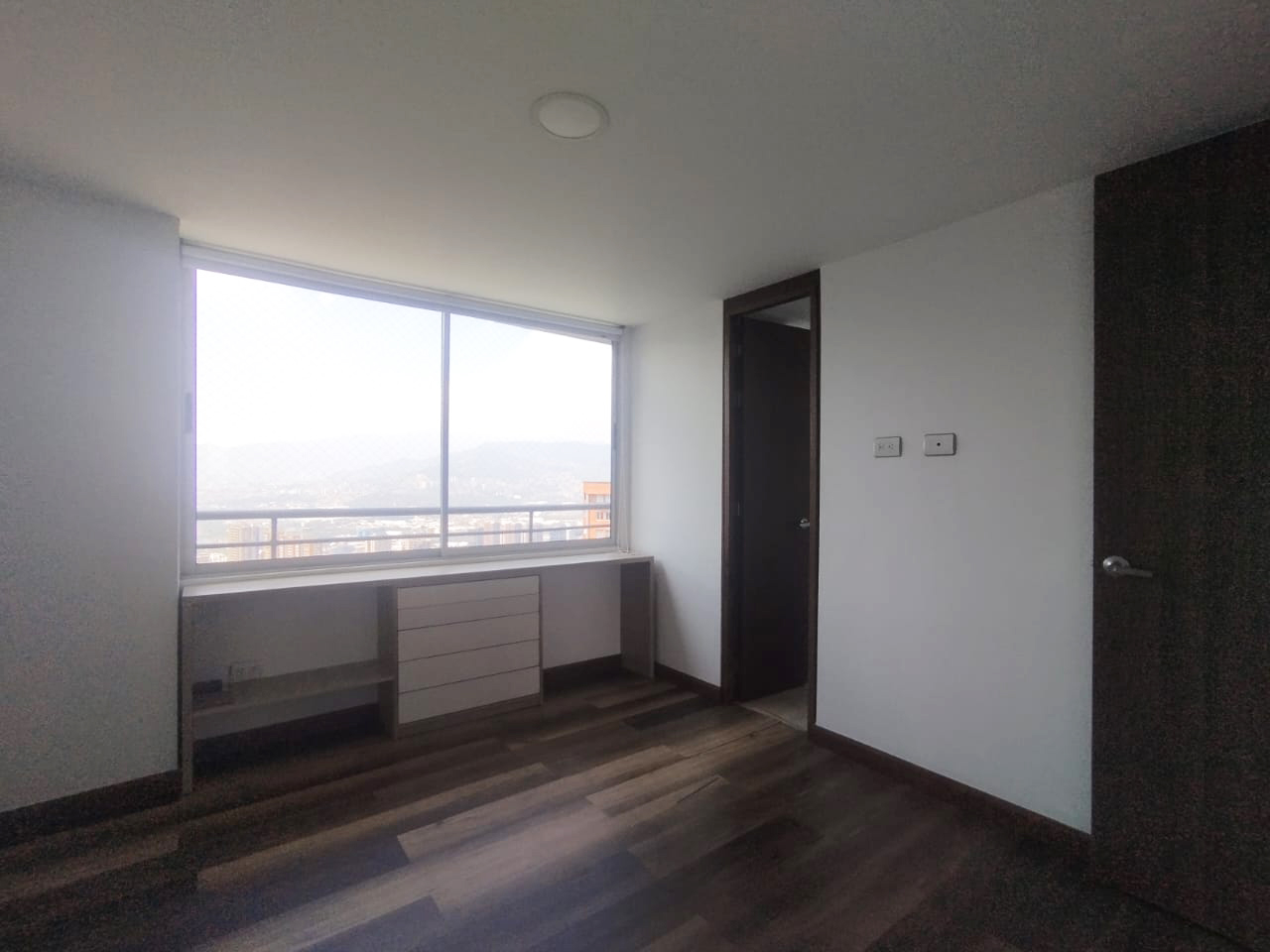 Apartamento en venta en El Poblado, Medellín · foto 8 de 15